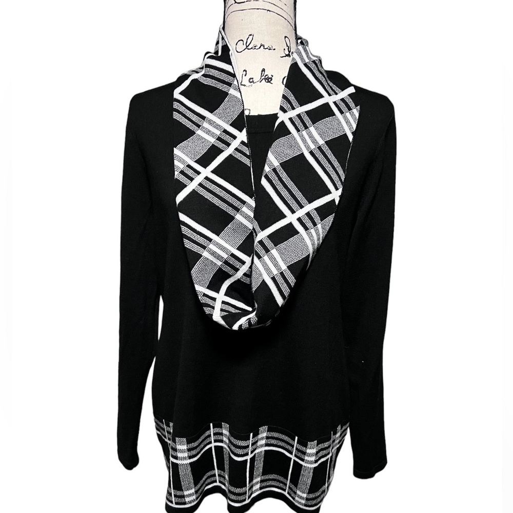 EUC - Kim Rogers Sweater with scarf